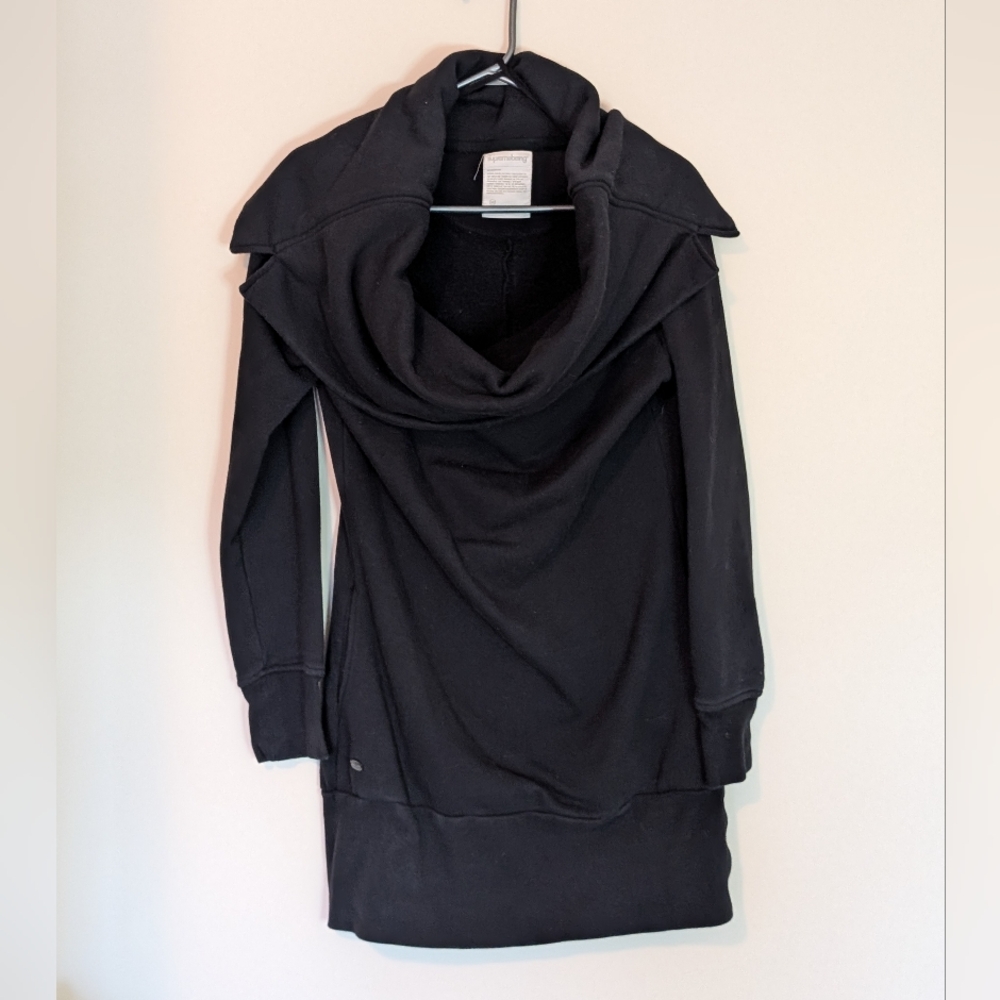 Supremebeing Elegant Black Turtleneck Sweater, Size Medium